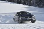 Volvo V60 D4 Cross Country 2018 года (WW)